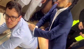 Yuri Gaucho, Black Crioulo And Douglas Machado In Profissonais Fodendo O Cliente E Garantindo O Bonus Do Mes - Sexo Gay Parodia - Sexo Interracial Brasil