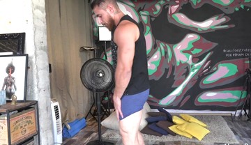 Muscle worship hunk! Huge biceps, foot fetish, jock off